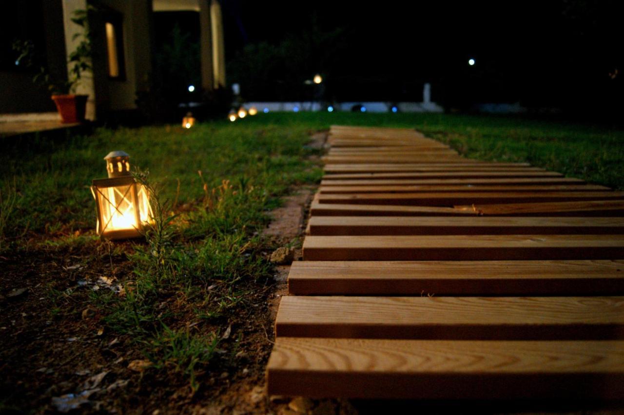 Simplicity At Iris Accommodation Psakoudia Pokoj fotografie