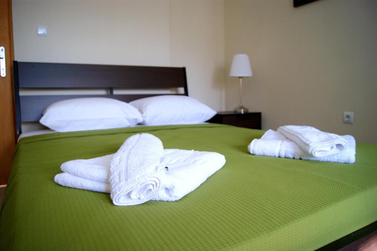 Simplicity At Iris Accommodation Psakoudia Pokoj fotografie